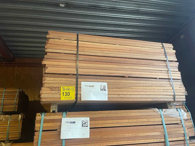 Guyana teak planken geschaafd 1250x90x25mm (253x) - afbeelding 4 van  4