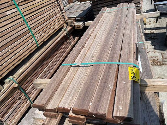 Guyana teak planken geschaafd 1550-1850x70x21mm (32x) - afbeelding 1 van  3