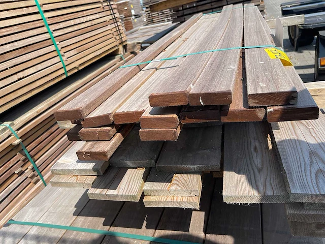 Guyana teak planken geschaafd 1550-1850x70x21mm (32x) - afbeelding 3 van  3