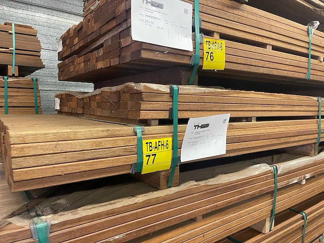 Guyana teak planken geschaafd 2450-2750x70x27mm (121x) - afbeelding 4 van  4