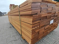 Guyana teak planken geschaafd 2450x140x25mm (80x) - afbeelding 2 van  4