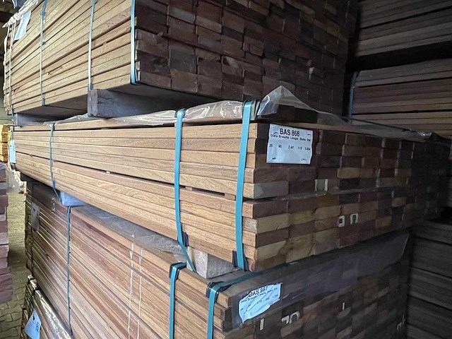 Guyana teak planken geschaafd 2450x90x25mm (115x) - afbeelding 4 van  4