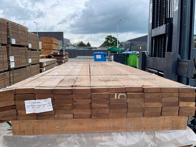 Guyana teak planken geschaafd 2450x90x25mm (132x) - afbeelding 3 van  3