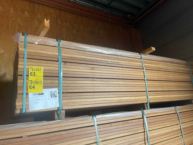 Guyana teak planken geschaafd 2750x90x25mm (127x) - afbeelding 4 van  4
