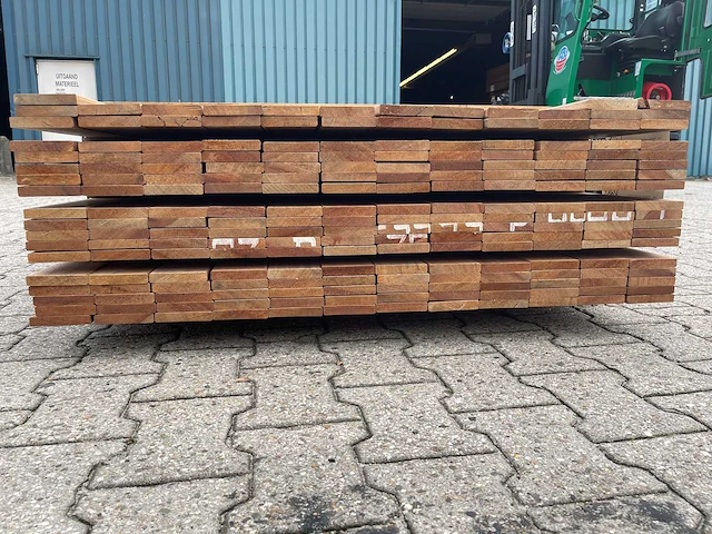 Guyana teak planken geschaafd 3000-3500x90x16mm (207x) - afbeelding 3 van  4