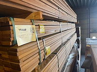 Guyana teak planken geschaafd 3650x90x25mm (48x) - afbeelding 4 van  4