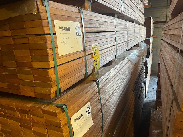 Guyana teak planken geschaafd 4550x90x25mm (52x) - afbeelding 4 van  4