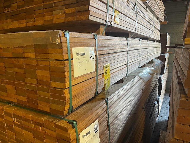 Guyana teak planken geschaafd 4550x90x25mm (53x) - afbeelding 4 van  4