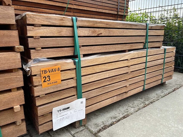 Guyana teak regels 1250-1550x68x45mm (76x) - afbeelding 4 van  4