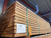 Guyana teak regels 3050x68x45mm (84x) - afbeelding 4 van  4