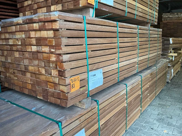 Guyana teak regels fijnbezaagd 2750x68x45mm (168x) - afbeelding 4 van  4
