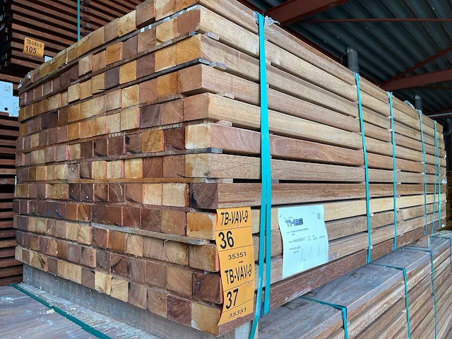 Guyana teak regels geschaafd 2150x68x45mm (84x) - afbeelding 4 van  4