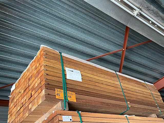 Guyana teak regels geschaafd 2450x68x45mm (84x) - afbeelding 4 van  4