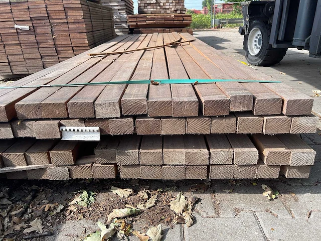 Guyana teak regels geschaafd 3050x65x42mm (58x) - afbeelding 3 van  3