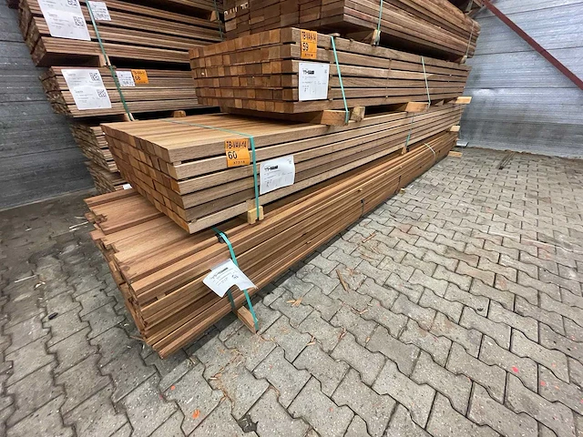 Guyana teak regels geschaafd 4250x68x45mm (84x) - afbeelding 4 van  4
