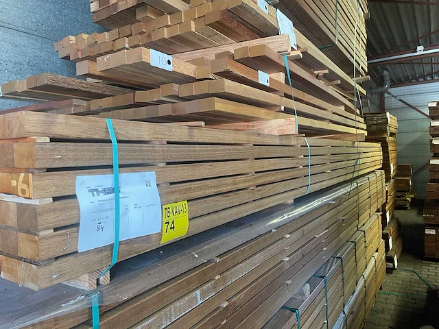 Guyana teak regels geschaafd 4550x68x45mm (84x) - afbeelding 4 van  4