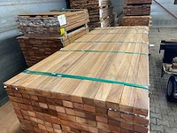 Guyana teak regels geschaafd 4850x68x45mm (46x) - afbeelding 1 van  4
