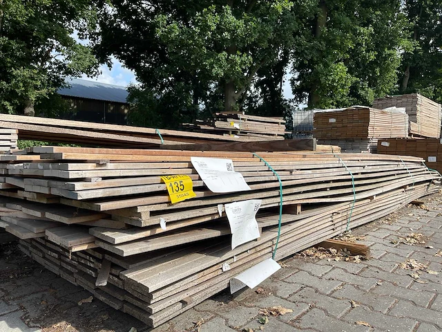 Guyana teak schuttingplanken 4000-5000x140x16mm (115x) - afbeelding 2 van  3