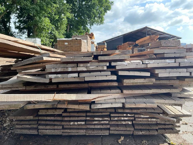 Guyana teak schuttingplanken 4000-5000x140x16mm (115x) - afbeelding 3 van  3