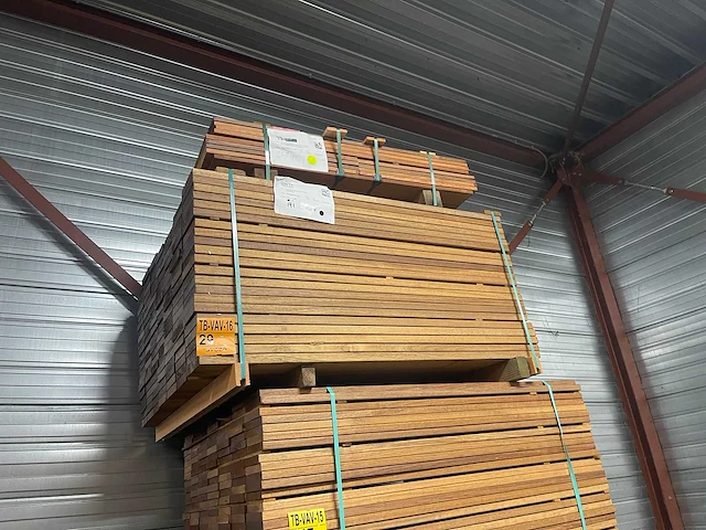 Guyana teak vlonderplanken 1250x145x28mm (141x) - afbeelding 4 van  4