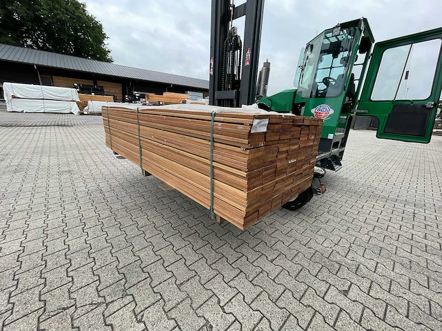 Guyana teak vlonderplanken 1550x140x25mm (161x) - afbeelding 2 van  4