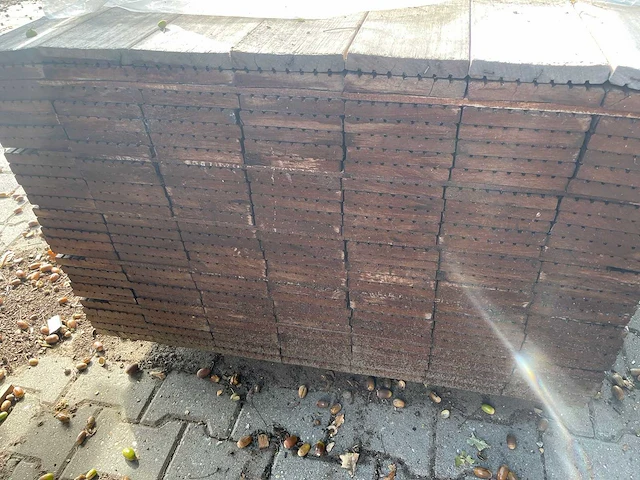 Guyana teak vlonderplanken 1850x145x21mm (189x) - afbeelding 3 van  3