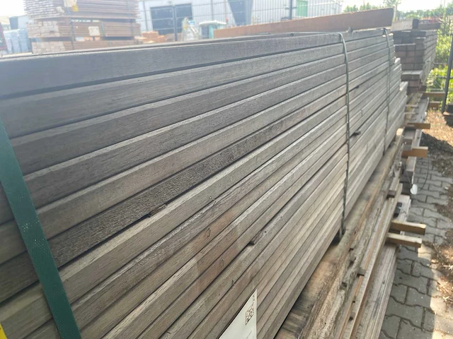 Guyana teak vlonderplanken 2150-2750x145x27mm (138x) - afbeelding 2 van  3