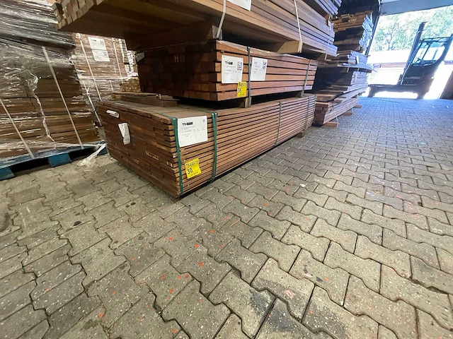 Guyana teak vlonderplanken 2450x145x21mm (112x) - afbeelding 4 van  4