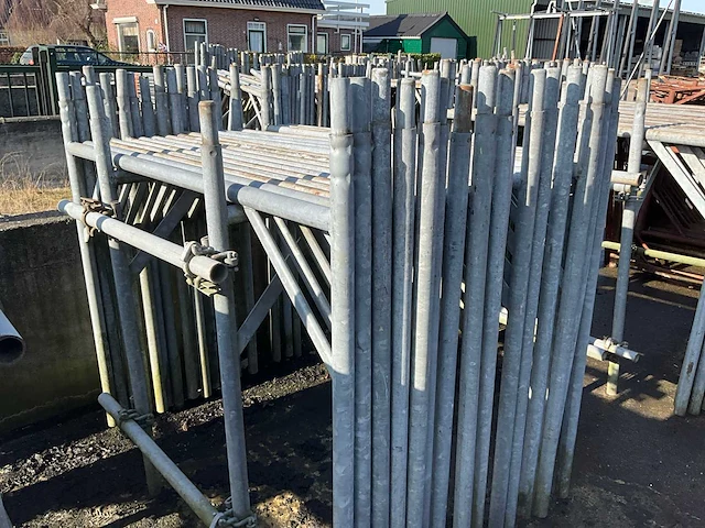 H-jukken - stapeljukken - steigers (19x) - afbeelding 1 van  4