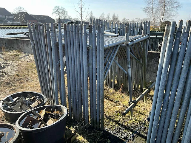 H-jukken - stapeljukken - steigers (30x) - afbeelding 1 van  14