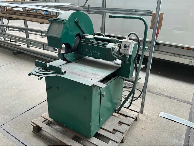 H. schumacher 570 afkortzaag metaal - afbeelding 1 van  11