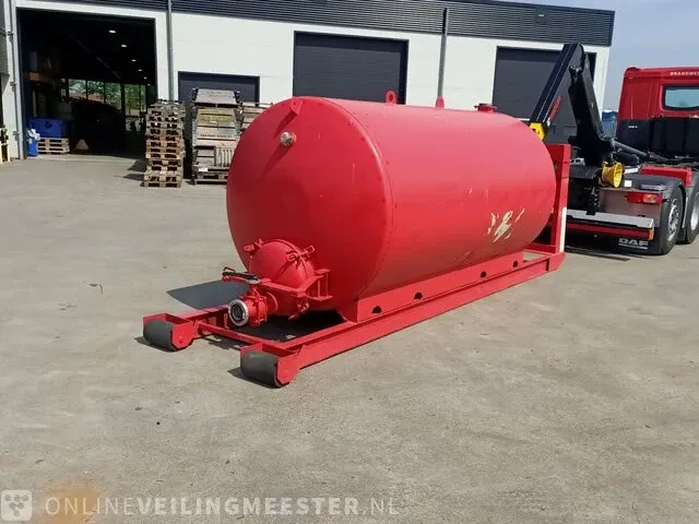 Haakarm bluswatertank, 6000l - afbeelding 2 van  14