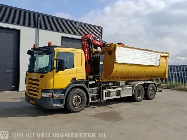 Haakarm vrachtwagen scania, p270 6x2 met kraan palfinger tipper 2 met grijper en containerbak, bouwjaar 2005 - afbeelding 1 van  49