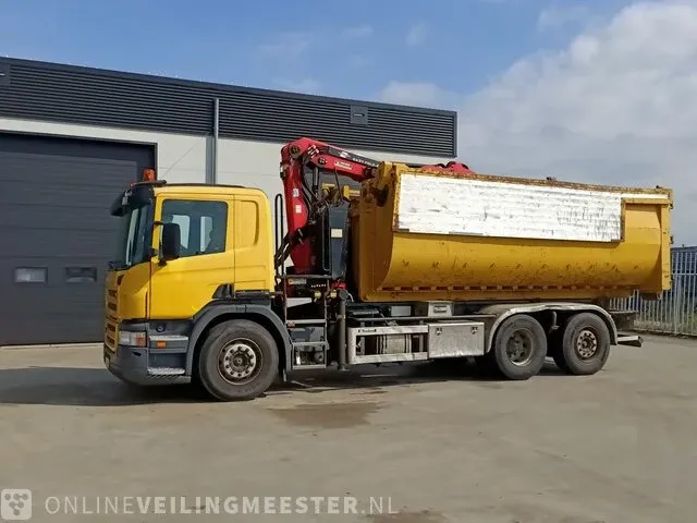 Haakarm vrachtwagen scania, p270 6x2 met kraan palfinger tipper 2 met grijper en containerbak, bouwjaar 2005 - afbeelding 12 van  49