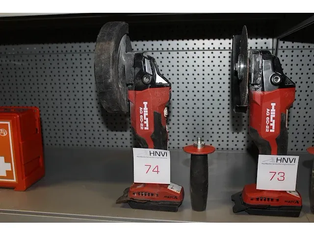 Haakse accu slijptol hilti ag 6d-22. exclusief accu en lader - afbeelding 1 van  2