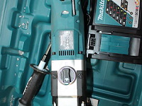 Haakse accuboorhamer makita dda460 36v met 2 accu's en oplader in koffer. - afbeelding 4 van  4
