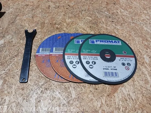 Haakse slijper makita, ga9012c - afbeelding 7 van  7