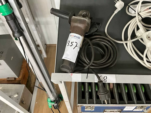 Haakse slijpmachine - afbeelding 1 van  4