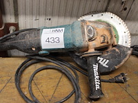 Haakse slijptol makita. - afbeelding 1 van  2