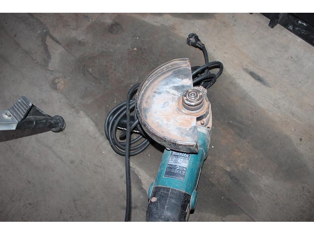 Haakse slijptol makita. - afbeelding 2 van  2