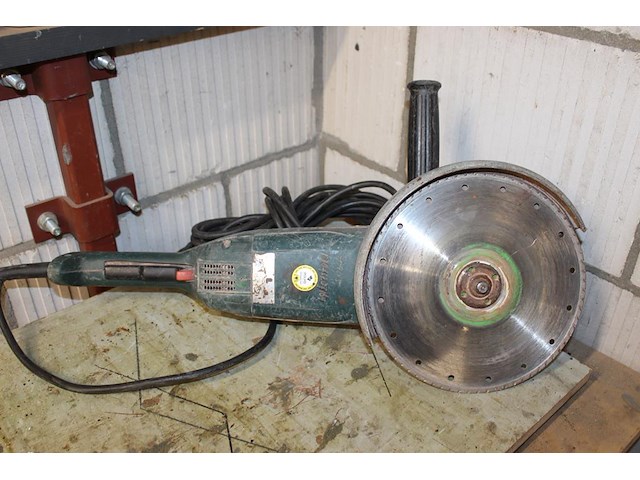 Haakse slijptol metabo. - afbeelding 2 van  2