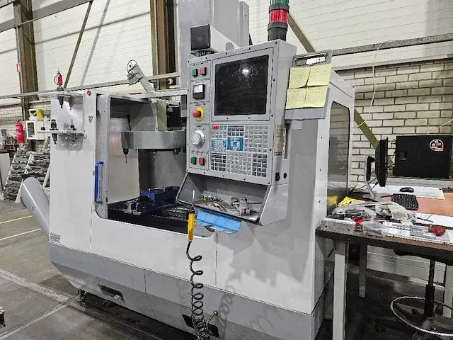 Haas - vce 500 - cnc-freesmachine - afbeelding 4 van  12