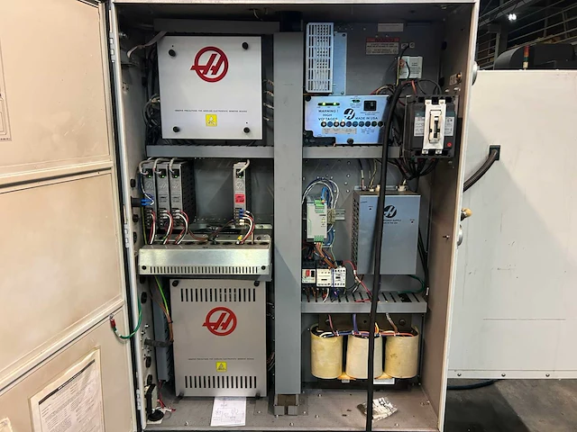 Haas tm-2p cnc bewerkingscentrum - afbeelding 13 van  16