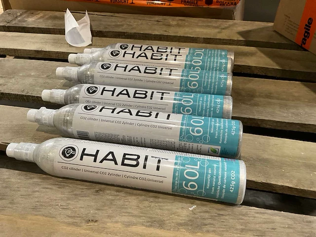 Habit co2 koolzuurcilinder (6x) - afbeelding 1 van  3