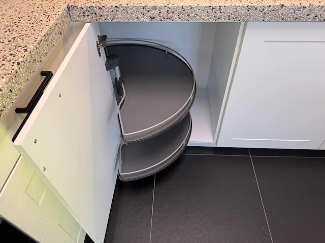 Häcker - concept 130 - showroomkeuken - afbeelding 11 van  43