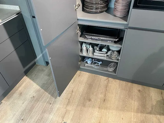Häcker - showroomkeuken (c) - afbeelding 20 van  49