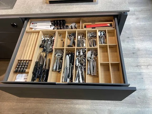 Häcker - showroomkeuken (c) - afbeelding 28 van  49