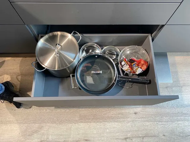 Häcker - showroomkeuken (c) - afbeelding 30 van  49