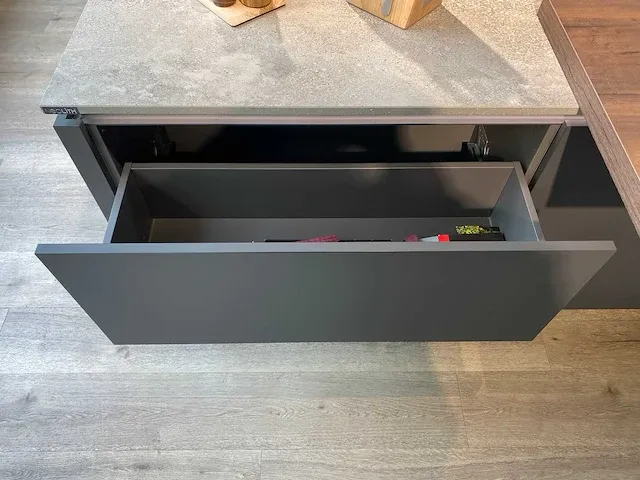 Häcker - showroomkeuken (c) - afbeelding 32 van  49