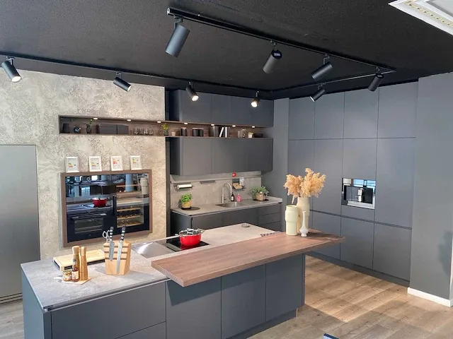 Häcker - showroomkeuken (c) - afbeelding 3 van  49